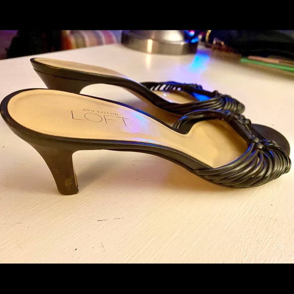 Ann Taylor Loft leather heels - Picture 8 of 8